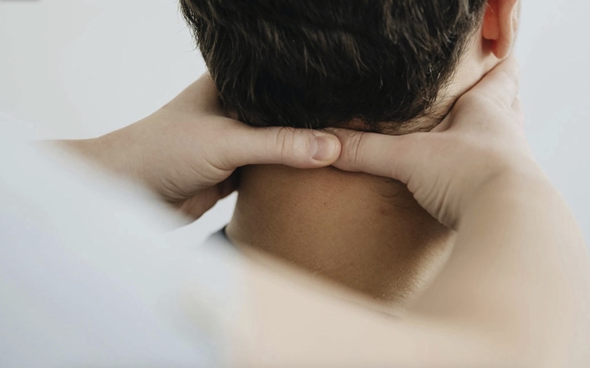 Đừng Massage Cổ Vai Gáy Nếu Chưa Biết 8 Cách Đúng, Đỡ Đau Nhanh Sau Đây